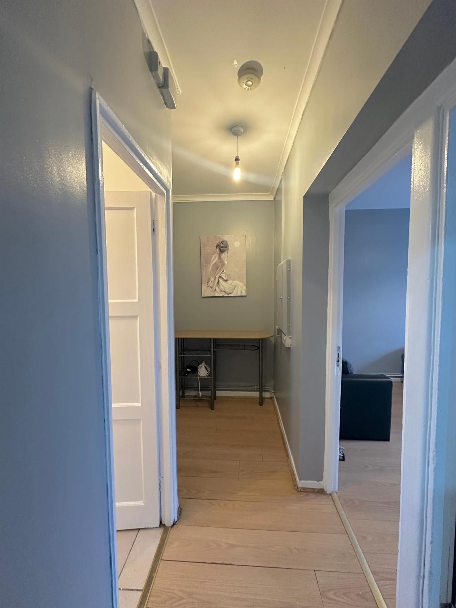 1 Bedroom Flat In Whitechapel, Londra Exterior foto