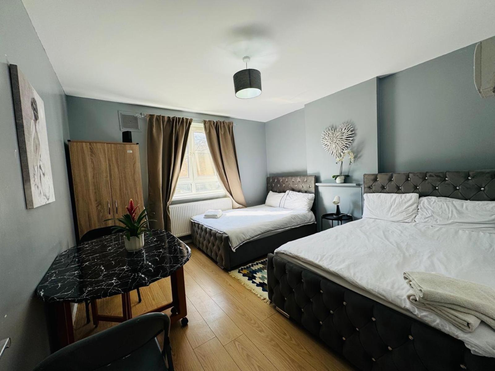 1 Bedroom Flat In Whitechapel, Londra Exterior foto